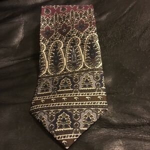 Retro Pierre Cardin Paris paisley tie- silk tie- made in Canada- Dapper looking